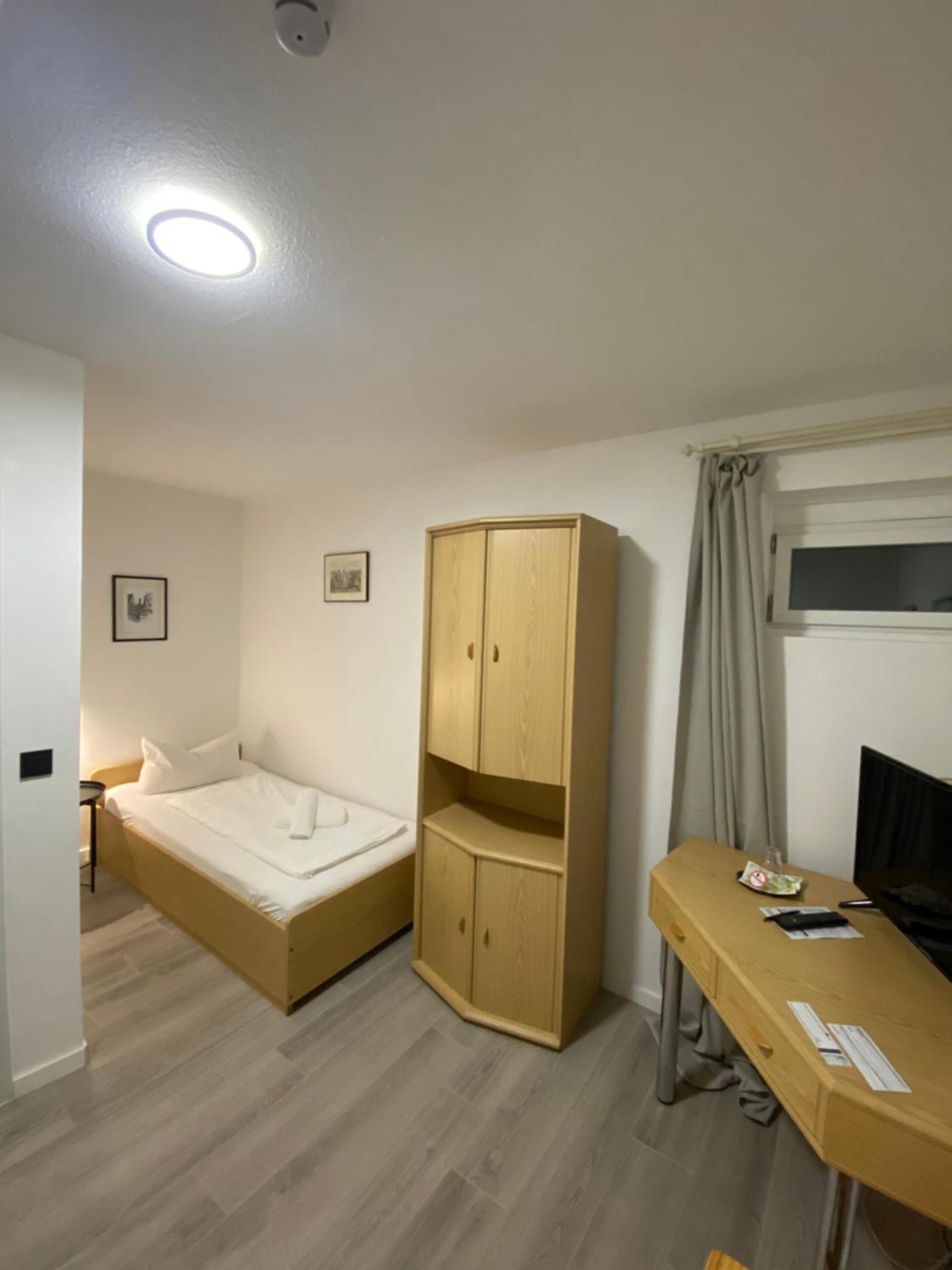 Gasthof Zum Goldenen Schiff - Lehm, Stil & Altstadtflair Марктбрайт Экстерьер фото
